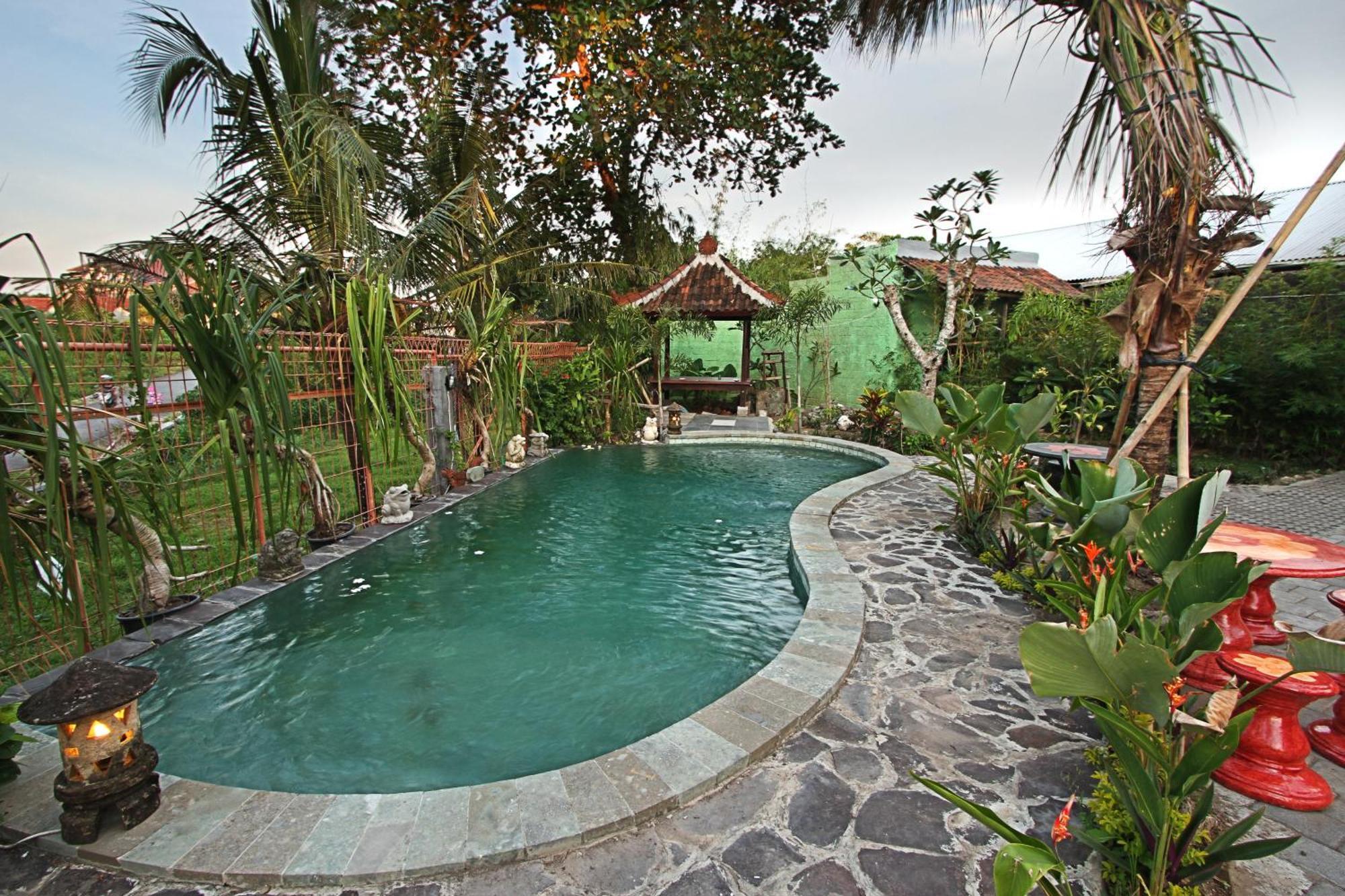 Reddoorz Near Stadion Kompyang Sujana Bali Denpasar Exteriör bild
